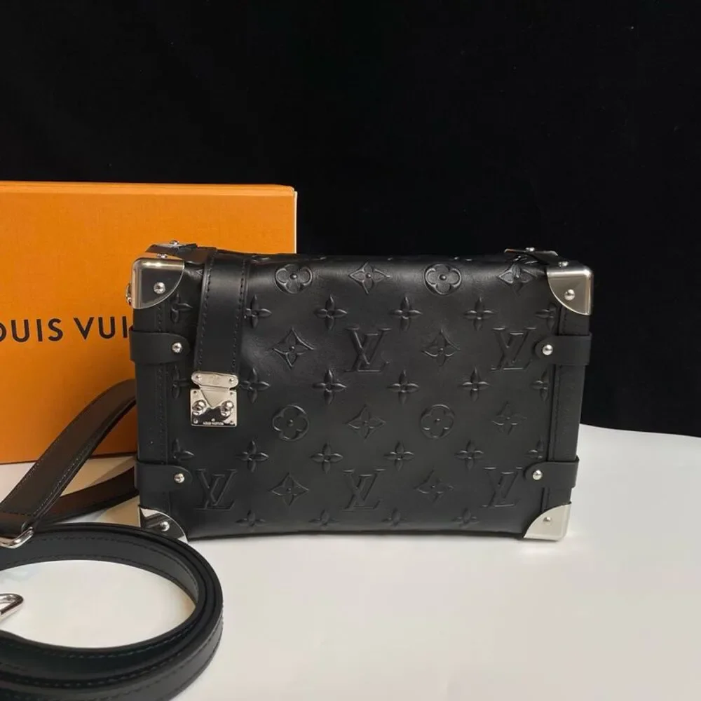 Louis Vuitton Women Pre-Loved Bag Very Good Condition